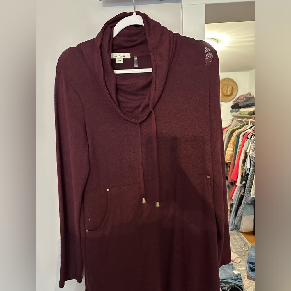 Tunic light sweater great paired with leggings